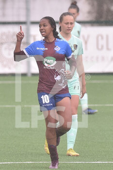 2023-04-15 - Crfistina Sena Das Neves of Pomigliano Calcio   cheers after the goal the Serie A Women  Between Pomigliano Calcio vs FC Como Women at Municipal Stadium of Palma Campania - POMIGLIANO VS COMO WOMEN - ITALIAN SERIE A WOMEN - SOCCER