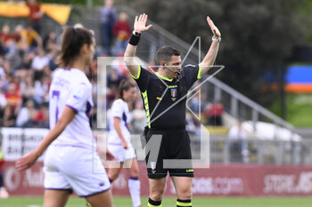 2023-04-29 - Referee Andrea Calzavara  during the 6th day of the Serie A Championship Poule Scudetto between A.S. Roma Women vs ACF Fiorentina at the stadio Tre Fontane on April 29, 2023 in Rome, Italy. - AS ROMA VS ACF FIORENTINA - ITALIAN SERIE A WOMEN - SOCCER