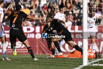 2023-09-30 - Martina Tomaselli of A.S. Roma Women score 3-0 during the 2nd day of the Serie A Championship between A.S. Roma Women - Como Women on September 30, 2023 at the Tre Fontane Stadium in Rome, Italy. - AS ROMA VS FC COMO WOMEN - ITALIAN SERIE A WOMEN - SOCCER