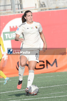 2023-10-07 - Oihane Valdezate Cabornero of AS Roma in action during Serie A Women between Pomigliano CF vs AS Roma at Amerigo Liguori Stadium - POMIGLIANO WOMEN VS AS ROMA - ITALIAN SERIE A WOMEN - SOCCER