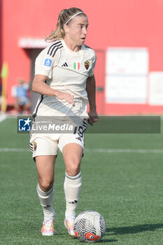 2023-10-07 - Barbara Latorre Vinals of AS Roma in action during Serie A Women between Pomigliano CF vs AS Roma at Amerigo Liguori Stadium - POMIGLIANO WOMEN VS AS ROMA - ITALIAN SERIE A WOMEN - SOCCER