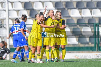 2023-10-07 - Team Como celebrates after scoring a goal 0-1 - UC SAMPDORIA VS FC COMO WOMEN - ITALIAN SERIE A WOMEN - SOCCER