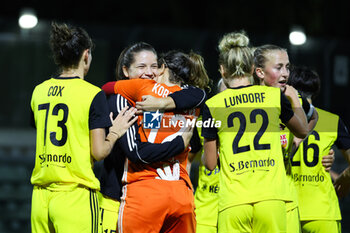 2023-10-21 - Como Women team exults after victory against Sassuolo Women - US SASSUOLO VS FC COMO WOMEN - ITALIAN SERIE A WOMEN - SOCCER