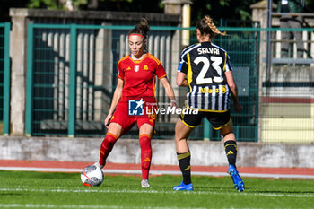 2023-11-05 - Glionna in action for AS Roma during Serie A Femminile match between Juventus and AS Roma at Stadio La Marmora, Biella - JUVENTUS FC VS AS ROMA - ITALIAN SERIE A WOMEN - SOCCER