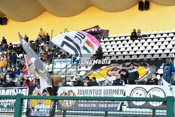 2023-11-18 - Fans Juventus during Serie A Women match between Juventus and Inter at Stadio Pozzo, Biella (BI) - JUVENTUS FC VS FC INTERNAZIONALE WOMEN - ITALIAN SERIE A WOMEN - SOCCER