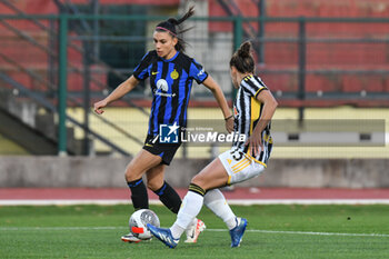 2023-11-18 - Bonfantini of Inter in action during Serie A Women match between Juventus and Inter at Stadio Pozzo, Biella (BI) - JUVENTUS FC VS FC INTERNAZIONALE WOMEN - ITALIAN SERIE A WOMEN - SOCCER