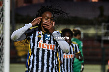 2023-11-18 - Thomas of Juventus celebrates scoring her team's first goal to make the score 3-0 during Serie A Women match between Juventus and Inter at Stadio Pozzo, Biella (BI) - JUVENTUS FC VS FC INTERNAZIONALE WOMEN - ITALIAN SERIE A WOMEN - SOCCER