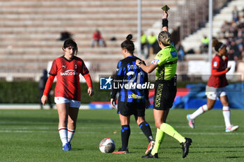 2023-11-25 - yellow card for Simonetti of Inter during Serie A Femminile match between Inter Women and AC Milan Women at Arena Civica Gianni Brera, Milano - FC INTERNAZIONALE WOMEN VS AC MILAN - ITALIAN SERIE A WOMEN - SOCCER