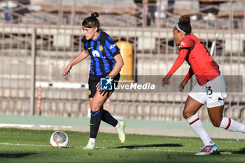2023-11-25 - Polli of Inter in action during Serie A Femminile match between Inter Women and AC Milan Women at Arena Civica Gianni Brera, Milano - FC INTERNAZIONALE WOMEN VS AC MILAN - ITALIAN SERIE A WOMEN - SOCCER