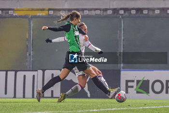 2023-12-11 - Gram Pleidrup (US Sassuolo) and Zsanett Kajan (Fiorentina Women) - US SASSUOLO VS ACF FIORENTINA - ITALIAN SERIE A WOMEN - SOCCER