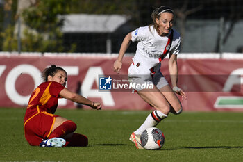 2023-12-10 - Manuela Giugliano of A.S. Roma Women and Kosovare Asllani of A.C. Milan Femminile during the 10th day of the Serie A Championship between A.S. Roma Women vs A.C. MIlan on 10 December 2023 at the Tre Fontane Stadium in Rome, Italy. - AS ROMA VS AC MILAN - ITALIAN SERIE A WOMEN - SOCCER