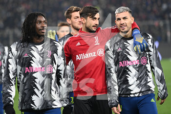 2023-01-04 - Moise Kean, Mattia Perin and Leandro Paredes (Juventus) before the match - US CREMONESE VS JUVENTUS FC - ITALIAN SERIE A - SOCCER