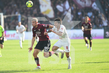 2023-01-04 - Matteo Lovato of US Salernitana  and Sandro Tonali of AC Milan competes for the ball with during the friendly football match US Salernitana 1919 v AC Milan   at Arechi stadium  - US SALERNITANA VS AC MILAN - ITALIAN SERIE A - SOCCER