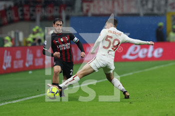 2023-01-08 - Davide Calabria of AC Milan in action during Serie A 2022/23 football match between AC Milan and AS Roma at San Siro Stadium, Milan, Italy on January 08, 2023 - AC MILAN VS AS ROMA - ITALIAN SERIE A - SOCCER