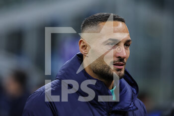 2023-01-14 - Danilo D'Ambrosio of FC Internazionale looks on during Serie A 2022/23 football match between FC Internazionale and Hellas Verona FC at Giuseppe Meazza Stadium, Milan, Italy on January 14, 2023 - INTER - FC INTERNAZIONALE VS HELLAS VERONA - ITALIAN SERIE A - SOCCER