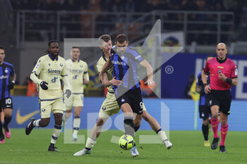 2023-01-14 - Edin Dzeko of FC Internazionale in action during Serie A 2022/23 football match between FC Internazionale and Hellas Verona FC at Giuseppe Meazza Stadium, Milan, Italy on January 14, 2023 - INTER - FC INTERNAZIONALE VS HELLAS VERONA - ITALIAN SERIE A - SOCCER