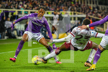 2023-01-21 - Fiorentina's Christian Kouame fights for the ball against Torino's Demba Seck - ACF FIORENTINA VS TORINO FC - ITALIAN SERIE A - SOCCER