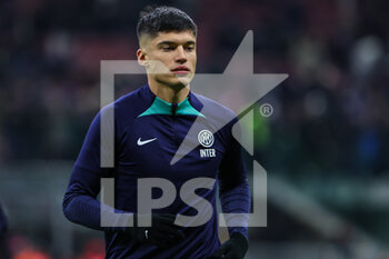 23/01/2023 - Joaquin Correa of FC Internazionale warms up during Serie A 2022/23 football match between FC Internazionale and Empoli FC at Giuseppe Meazza Stadium, Milan, Italy on January 23, 2023 - INTER - FC INTERNAZIONALE VS EMPOLI FC - SERIE A - CALCIO