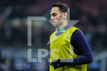 23/01/2023 - Hakan Calhanoglu of FC Internazionale warms up during Serie A 2022/23 football match between FC Internazionale and Empoli FC at Giuseppe Meazza Stadium, Milan, Italy on January 23, 2023 - INTER - FC INTERNAZIONALE VS EMPOLI FC - SERIE A - CALCIO