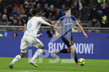 23/01/2023 - Alessandro Bastoni of FC Internazionale in action during Serie A 2022/23 football match between FC Internazionale and Empoli FC at Giuseppe Meazza Stadium, Milan, Italy on January 23, 2023 - INTER - FC INTERNAZIONALE VS EMPOLI FC - SERIE A - CALCIO