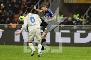 23/01/2023 - Edin Dzeko of FC Internazionale in action during Serie A 2022/23 football match between FC Internazionale and Empoli FC at Giuseppe Meazza Stadium, Milan, Italy on January 23, 2023 - INTER - FC INTERNAZIONALE VS EMPOLI FC - SERIE A - CALCIO