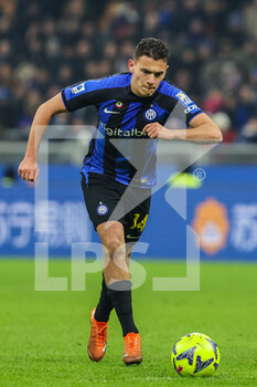 23/01/2023 - Kristjan Asllani of FC Internazionale in action during Serie A 2022/23 football match between FC Internazionale and Empoli FC at Giuseppe Meazza Stadium, Milan, Italy on January 23, 2023 - INTER - FC INTERNAZIONALE VS EMPOLI FC - SERIE A - CALCIO