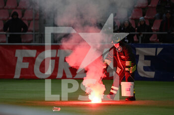 2023-01-27 - launch of smoke bombs at the stadium - BOLOGNA FC VS SPEZIA CALCIO - ITALIAN SERIE A - SOCCER