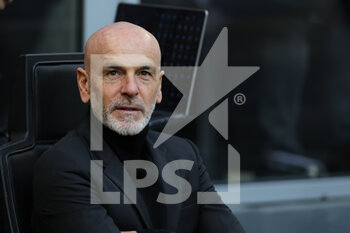2023-01-29 - Stefano Pioli Head Coach of AC Milan looks on during Serie A 2022/23 football match between AC Milan and US Sassuolo at San Siro Stadium, Milan, Italy on January 29, 2023 - AC MILAN VS US SASSUOLO - ITALIAN SERIE A - SOCCER