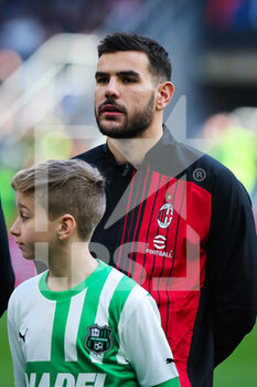2023-01-29 - Theo Hernandez of AC Milan looks on during Serie A 2022/23 football match between AC Milan and US Sassuolo at San Siro Stadium, Milan, Italy on January 29, 2023 - AC MILAN VS US SASSUOLO - ITALIAN SERIE A - SOCCER