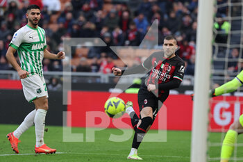 2023-01-29 - Ante Rebic of AC Milan in action during Serie A 2022/23 football match between AC Milan and US Sassuolo at San Siro Stadium, Milan, Italy on January 29, 2023 - AC MILAN VS US SASSUOLO - ITALIAN SERIE A - SOCCER