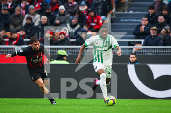 2023-01-29 - Hamed Junior Traore of US Sassuolo in action during Serie A 2022/23 football match between AC Milan and US Sassuolo at San Siro Stadium, Milan, Italy on January 29, 2023 - AC MILAN VS US SASSUOLO - ITALIAN SERIE A - SOCCER