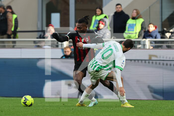 2023-01-29 - Rafael Leao of AC Milan in action diuring Serie A 2022/23 football match between AC Milan and US Sassuolo at San Siro Stadium, Milan, Italy on January 29, 2023 - AC MILAN VS US SASSUOLO - ITALIAN SERIE A - SOCCER