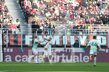 2023-01-29 - Matheus Henrique of US Sassuolo celebrates with his teammates after scoring a goal during Serie A 2022/23 football match between AC Milan and US Sassuolo at San Siro Stadium, Milan, Italy on January 29, 2023 - AC MILAN VS US SASSUOLO - ITALIAN SERIE A - SOCCER