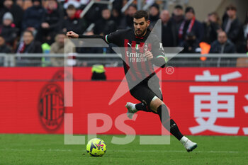 2023-01-29 - Theo Hernandez of AC Milan in action during Serie A 2022/23 football match between AC Milan and US Sassuolo at San Siro Stadium, Milan, Italy on January 29, 2023 - AC MILAN VS US SASSUOLO - ITALIAN SERIE A - SOCCER
