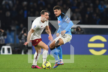 2023-01-29 - Giovanni Di Lorenzo of SSC Napoli  competes for the ball with Andrea Belotti of AS Roma  during the Serie A  match between SSC Napoli v AS Roma  at Stadio Diego Armando Maradona - SSC NAPOLI VS AS ROMA - ITALIAN SERIE A - SOCCER