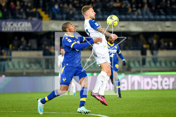 2023-02-06 - Lazio's Ciro Immobile in action against Verona's Isak Hien - HELLAS VERONA FC VS SS LAZIO - ITALIAN SERIE A - SOCCER