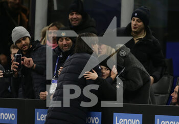 2023-02-05 - Simone Inzaghi, Manager of FC Internazionale celebrating with his family during the Italian serie A, football match between Internazionale Fc and Ac Milan on 05 February 2023 at San Siro Stadium, Milan, Italy. Photo Ndrerim Kaceli - INTER - FC INTERNAZIONALE VS AC MILAN - ITALIAN SERIE A - SOCCER