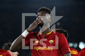 2023-02-04 - Tammy Abraham (AS Roma) celebrates after scoring the goal 2-0 during the Italian Football Championship League A 2022/2023 match between AS Roma vs Empoli FC at the Olimpic Stadium in Rome  on 04 February 2023. - AS ROMA VS EMPOLI FC - ITALIAN SERIE A - SOCCER