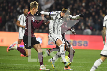2023-02-07 - Adrien Rabiot of Juventus FC competes for the ball with Tonny Vilhena of US Salernitana   during the Serie A match between US Salernitana 1919 v Juventus FC  at Arechi  Stadium  - US SALERNITANA VS JUVENTUS FC - ITALIAN SERIE A - SOCCER