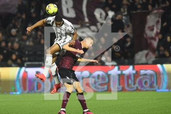 2023-02-07 - Bremer of Juventus FC competes for the ball withKrzysztof Piatek of US Salernitana   during the Serie A match between US Salernitana 1919 v Juventus FC  at Arechi  Stadium  - US SALERNITANA VS JUVENTUS FC - ITALIAN SERIE A - SOCCER