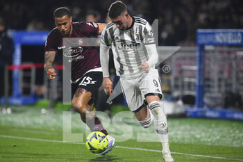 2023-02-07 - Dusan Vlahovic of Juventus FC competes for the ball with William Ekongo of US Salernitana  during the Serie A match between US Salernitana 1919 v Juventus FC  at Arechi  Stadium  - US SALERNITANA VS JUVENTUS FC - ITALIAN SERIE A - SOCCER