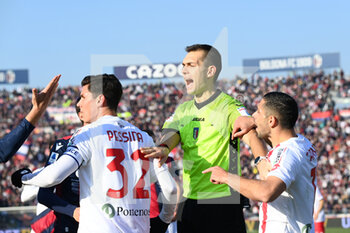2023-02-12 - Monza  team request a penalty kick - BOLOGNA FC VS AC MONZA - ITALIAN SERIE A - SOCCER