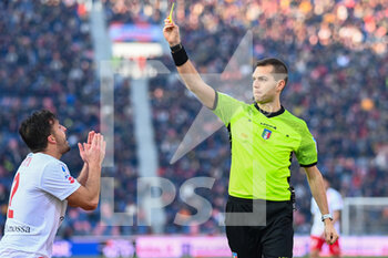 2023-02-12 - yellow card foro Giulio Donati (AC Monza) - BOLOGNA FC VS AC MONZA - ITALIAN SERIE A - SOCCER