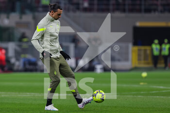 2023-02-10 - Zlatan Ibrahimovic of AC Milan warms up during Serie A 2022/23 football match between AC Milan and Torino FC at San Siro Stadium, Milan, Italy on February 10, 2023 - AC MILAN VS TORINO FC - ITALIAN SERIE A - SOCCER