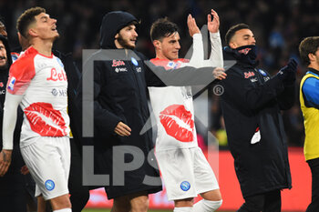 2023-02-12 - the Napoli players thank their fans at the end of the match  during the Serie A match between SSC Napoli v Cremonese SC at Diego Armando Maradona  Stadium  - SSC NAPOLI VS US CREMONESE - ITALIAN SERIE A - SOCCER
