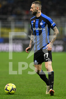 2023-02-18 - Marcelo Brozovic of Inter Fc during the Italian Serie A football match between Inter FC Internazionale Udinese Calcio on 18 of February 2023 at Giuseppe Meazza San Siro Siro stadium in Milan, Italy. Photo Tiziano Ballabio - INTER - FC INTERNAZIONALE VS UDINESE CALCIO - ITALIAN SERIE A - SOCCER