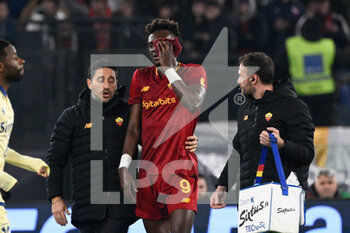 2023-02-19 - Tammy Abraham (AS Roma) out due to injury during the Italian Football Championship League A 2022/2023 match between AS Roma vs Hellas Verona at the Olimpic Stadium in Rome  on 19 February 2023. - AS ROMA VS HELLAS VERONA - ITALIAN SERIE A - SOCCER