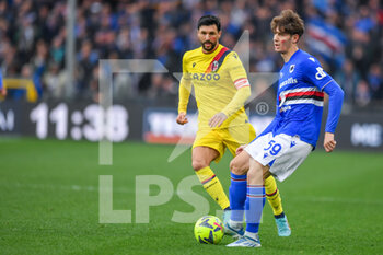 2023-02-18 - Roberto Soriano (Bologna) - Alessandro Zanoli (Sampdoria) - UC SAMPDORIA VS BOLOGNA FC - ITALIAN SERIE A - SOCCER
