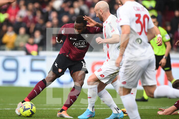 2023-02-26 - Lassana Coulibaly of US Salernitana  competes for the ball with Luca Caldirola of US Monza during the Serie A match between US Salernitana 1919 v AC Monza  at Stadio Arechi   - US SALERNITANA VS AC MONZA - ITALIAN SERIE A - SOCCER