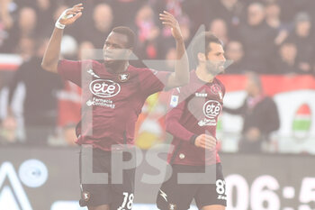 2023-02-26 - Lassana Coulibaly of US Salernitana  cheers after the goal scored  during the Serie A match between US Salernitana 1919 v AC Monza  at Stadio Arechi   - US SALERNITANA VS AC MONZA - ITALIAN SERIE A - SOCCER
